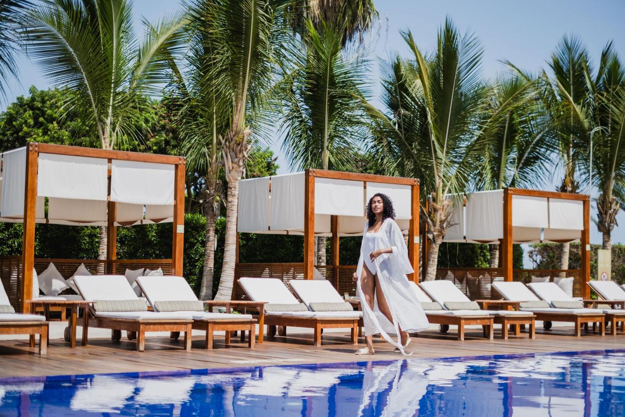 Hotel Paracas, A Luxury Collection Resort, Paracas Exterior photo The swimming pool at the resort